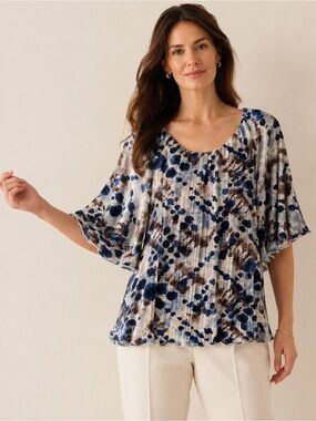 Chico’s NWT Silky Pleated Abstract Print Butterfly Sleeve Top Size 2 Large